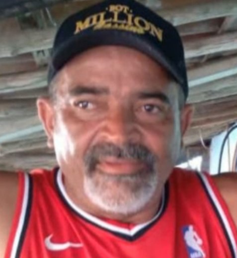 Homem morto no Jacintinho trabalhava como mototaxista e não era o alvo de criminosos