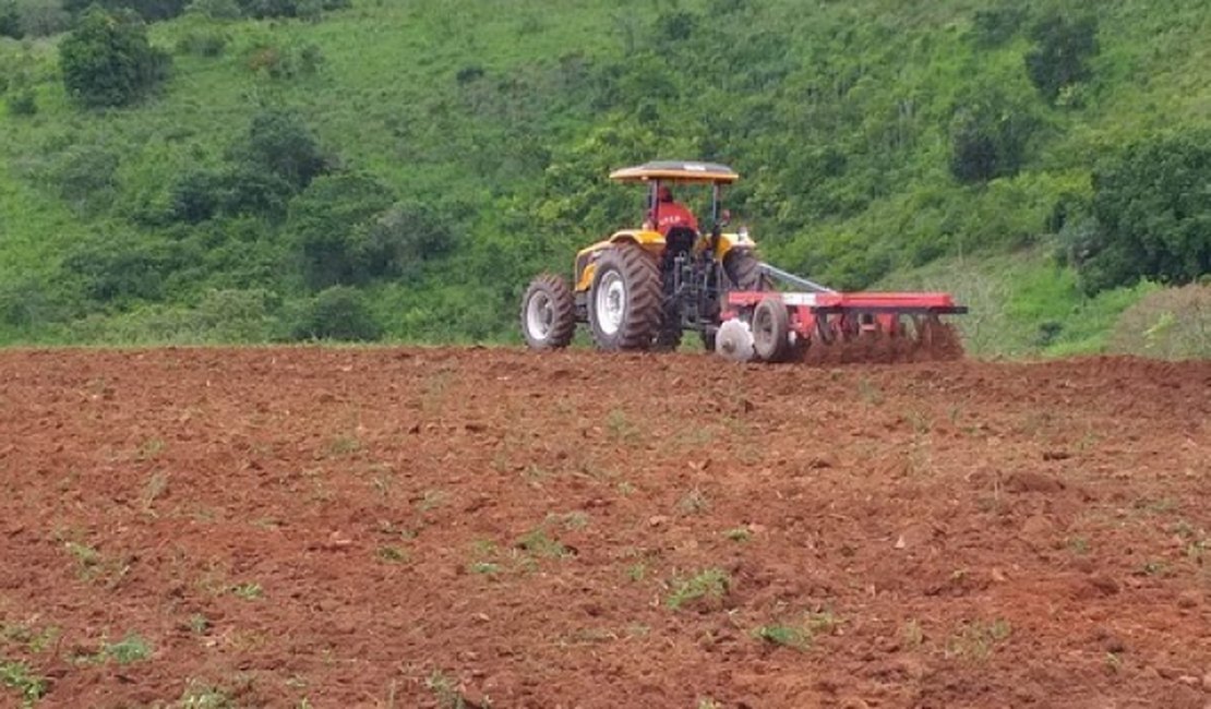 Programa Terra Arada é referência em atendimento à agricultura familiar em Palmeira dos Índios