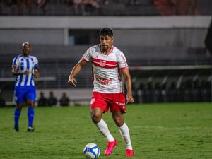 Zagueiro do CRB fala sobre estreia no clube