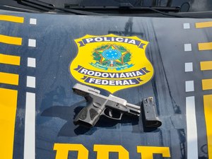 PRF prende homem por porte ilegal de arma em São Miguel dos Campos