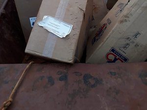 Embarcação e veículos são apreendidos com cigarros contrabandeados 