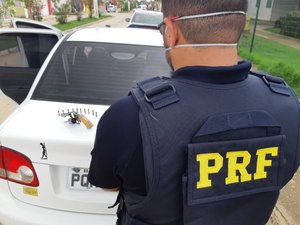 PRF prende quatro pessoas e recupera três veículos roubados nas rodovias de AL