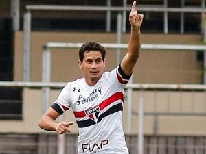 Kaká é cortado da Seleção Brasileira e Ganso é chamado