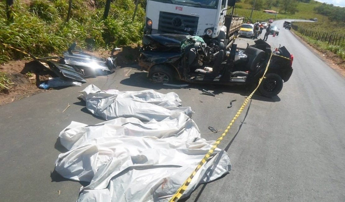 Grave acidente deixa cinco mortos em rodovia de Traipu
