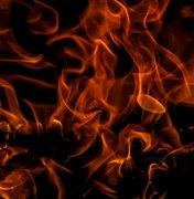 Jovem embriagado causa incêndio na própria casa no município de Flexeiras