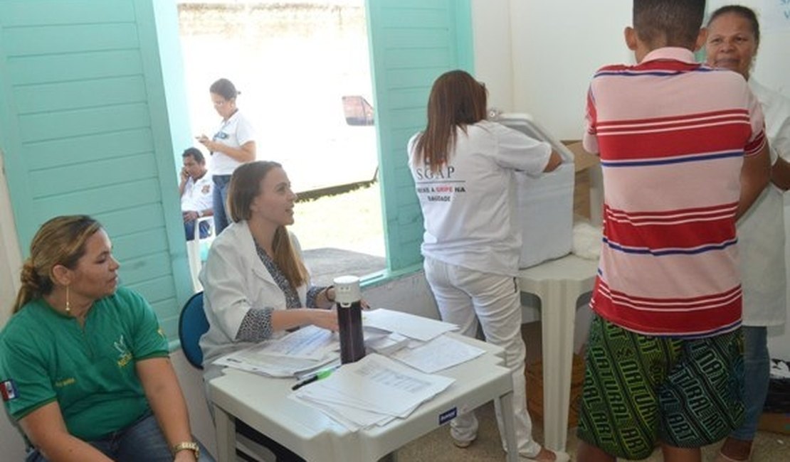 Socioeducandos são imunizados contra a influenza