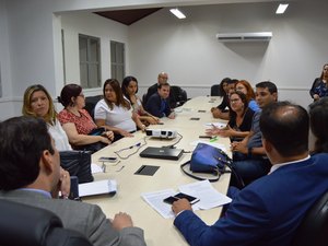 Integrantes do NASF buscam apoio dos vereadores contra medida do governo federal