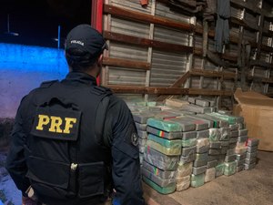 PRF apreende quase 360 kg de basta base de cocaína em São Miguel dos Campos