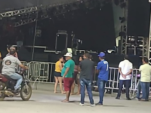 Show de Bell Marques em Major Izidoro é suspenso após problemas na estrutura do palco