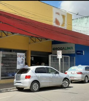 Homem é esfaqueado e entra em supermercado para tentar escapar em Arapiraca