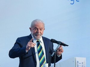 Lula provoca Bolsonaro com post após viagem para os EUA: “Hora de Jair embora”