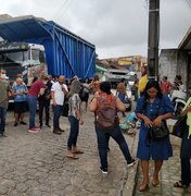 Servidores públicos de Joaquim Gomes paralisam atividades por melhores condições