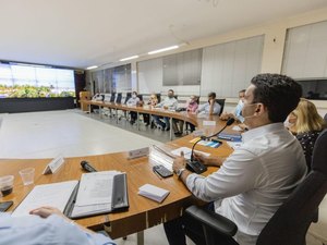 Prefeito JHC se reúne com trade turístico para apresentar investimentos e avanços do setor