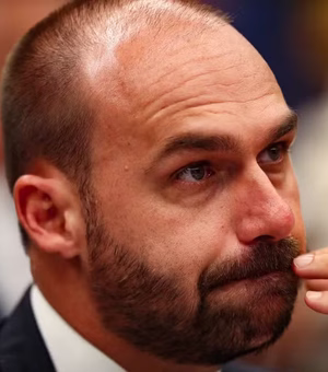 Quaest: 69% dizem que Eduardo Bolsonaro defende interesses próprios e da família