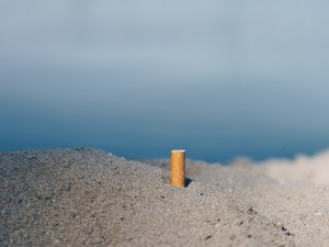Veja os 10 itens mais encontrados nas praias do Brasil pela ONU