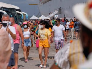 Anvisa quer fim da temporada de cruzeiros; Maceió receberia dois em janeiro