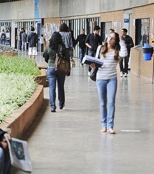 Crise no Fies reduz número de novos alunos no ensino superior privado