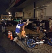 Lei Seca flagra condutores inabilitados e recolhe duas habilitações em Maceió