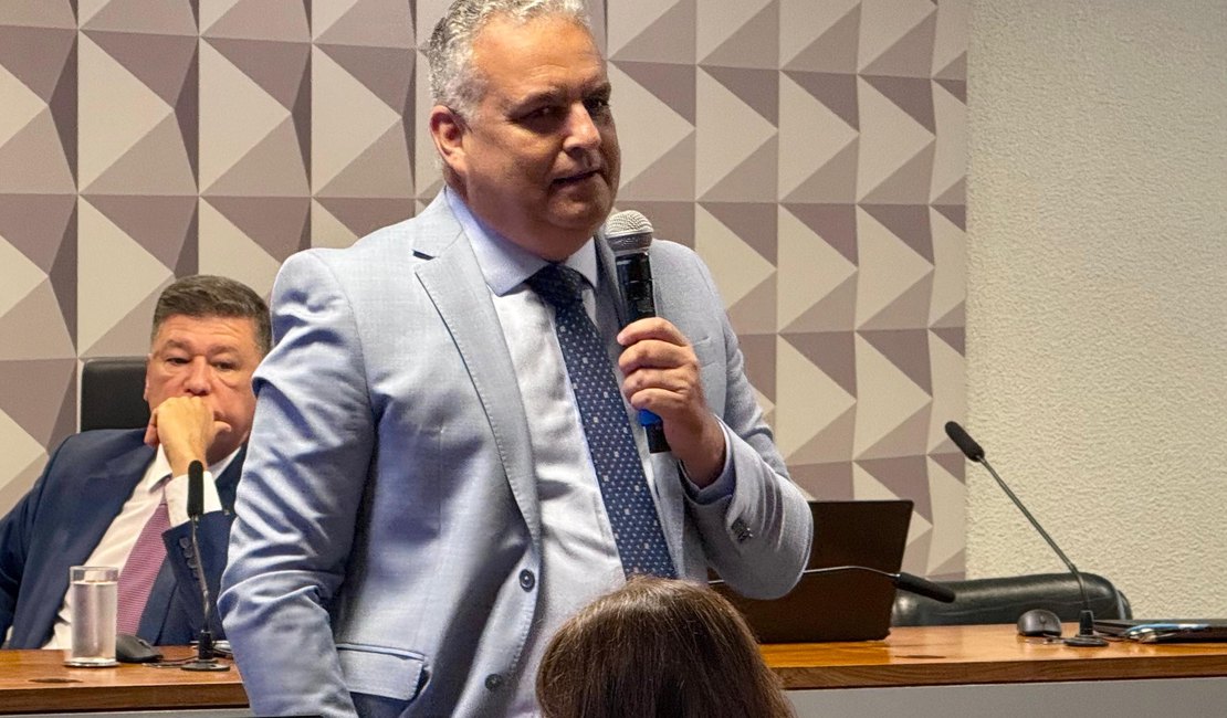 'Quem recebeu R$ 80 milhões de mafioso é quem deve explicações', diz Alfredo Gaspar