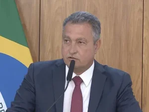 Rui Costa: Lula pediu que ministros liberem cargos para ajudar Padilha em articulação