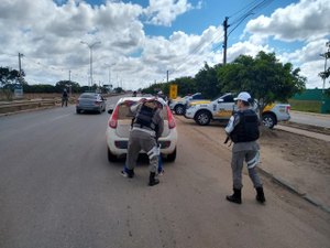 Batalhão de Polícia Rodoviária realiza operações na AL-220