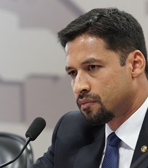 Rodrigo Cunha quer investigar ofertas abusivas de bancos a aposentados