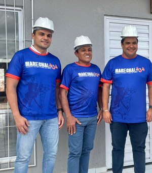 Rafael Brito e prefeito André Bocão visitam obras do Minha Casa Minha Vida, em Marechal Deodoro