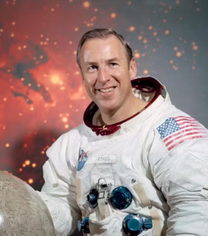 Morre o astronauta Jim Lovell, comandante da missão Apollo 13