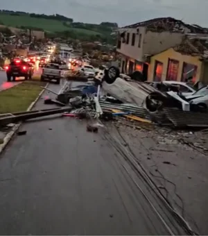 Tornado deixa cinco mortos e mais de 400 pessoas feridas no Paraná