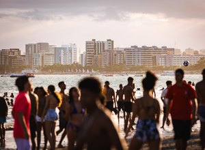 Maceió se destaca como 6° destino mais procurado para férias do Verão 2025