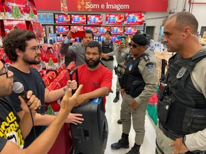 Protesto em supermercado de Maceió termina com denúncias de truculência policial