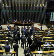 Bancada do PL se reúne com Tarcísio e Bolsonaro e pode rever posição sobre reforma tributária