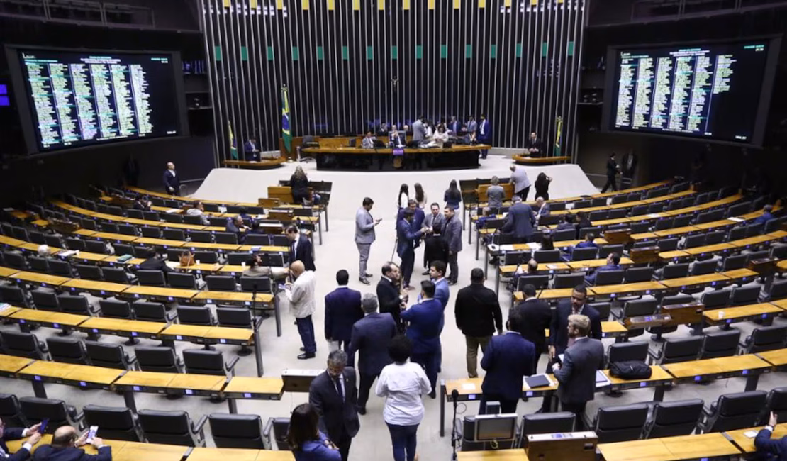 Investigações da CPMI do INSS e votação sobre Orçamento marcam a semana do Congresso