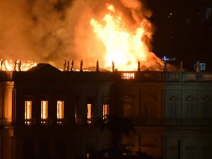 Governo vai liberar recursos emergenciais para o Museu Nacional no Rio