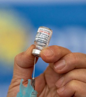 Covid-19: governo amplia vacina bivalente para todos acima de 18 anos