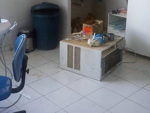 Criminosos arrombam posto de saúde e atendimento é suspenso à população 