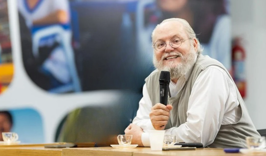 Servidor que barrou vereadores na Sesau é suspeito no desvio de R$ 100 milhões do SUS