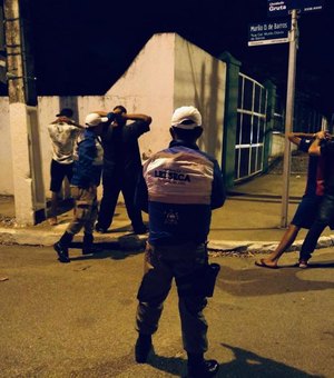 Lei Seca prende quatro embriagados e flagra 19 inabilitados em Maceió