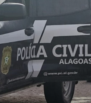 Operação cumpre mandados e apreende drogas e arma em Santana do Ipanema