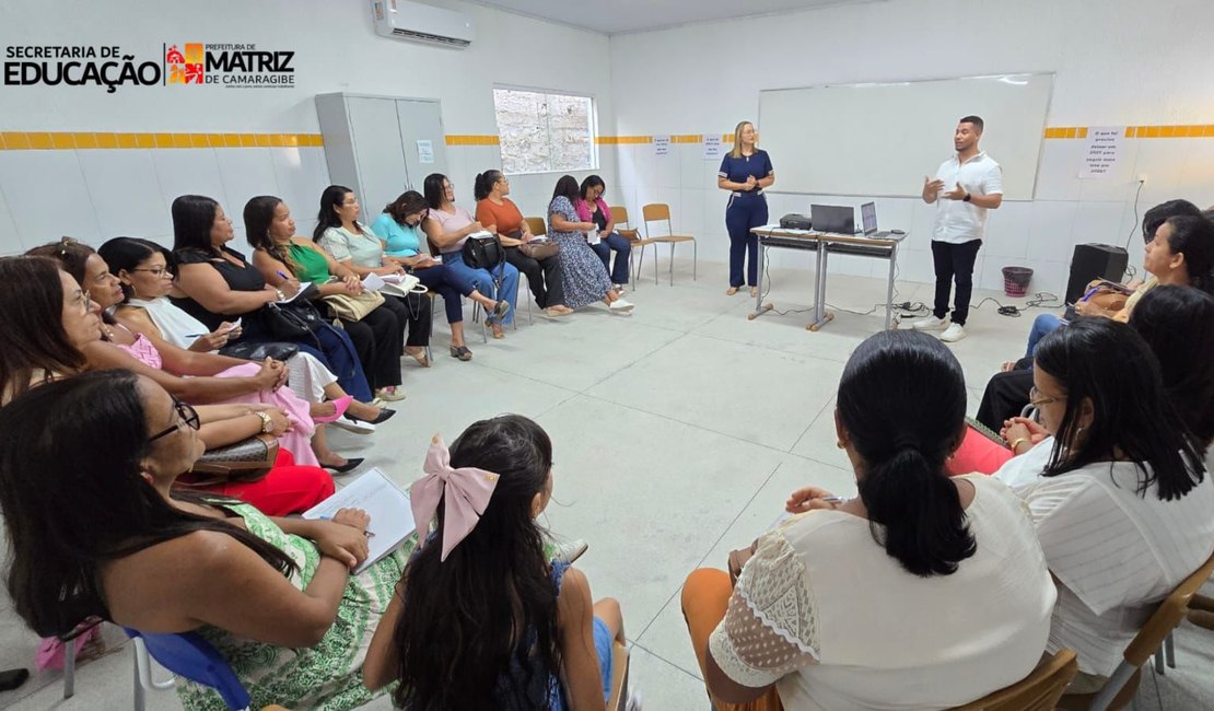 Matriz de Camaragibe promove formação e planejamento pedagógico com equipes gestoras da Educação