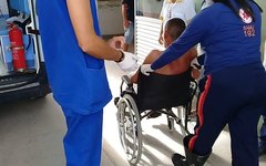Homem ferido foi socorrido no bairro Planalto, em Arapiraca 