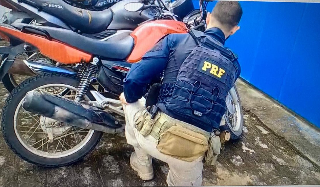 Polícia Rodoviária Federal prende homem por receptar e adulterar motocicleta em Santana do Ipanema