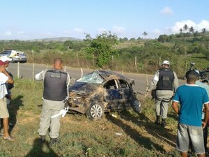 Cinco pessoas ficam feridas em acidente após festa