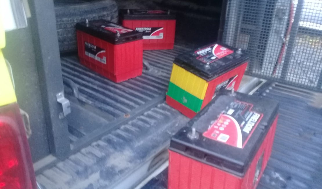 Carga de baterias roubadas da Petrobras é encontrada em Arapiraca