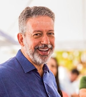 Com investimentos articulados por Arthur Lira, praças, mirantes e obras de urbanização viram realidade em AL