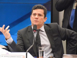 Juiz federal Sérgio Moro defende fim do foro privilegiado