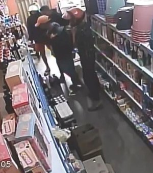Mercadinho é alvo de assalto na zona rural de Feira Grande nesta quarta (18)