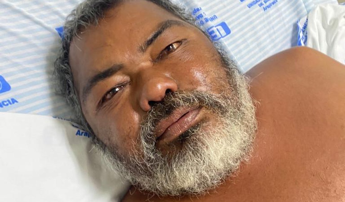 Morador de rua que é natural de Maceió está internado no Hospital de Emergência do Agreste