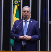 Deputado Alfredo Gaspar apresenta projeto para suspender mudanças no Pix