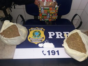 Passageira de Uber é presa pela PRF com drogas, na BR 101